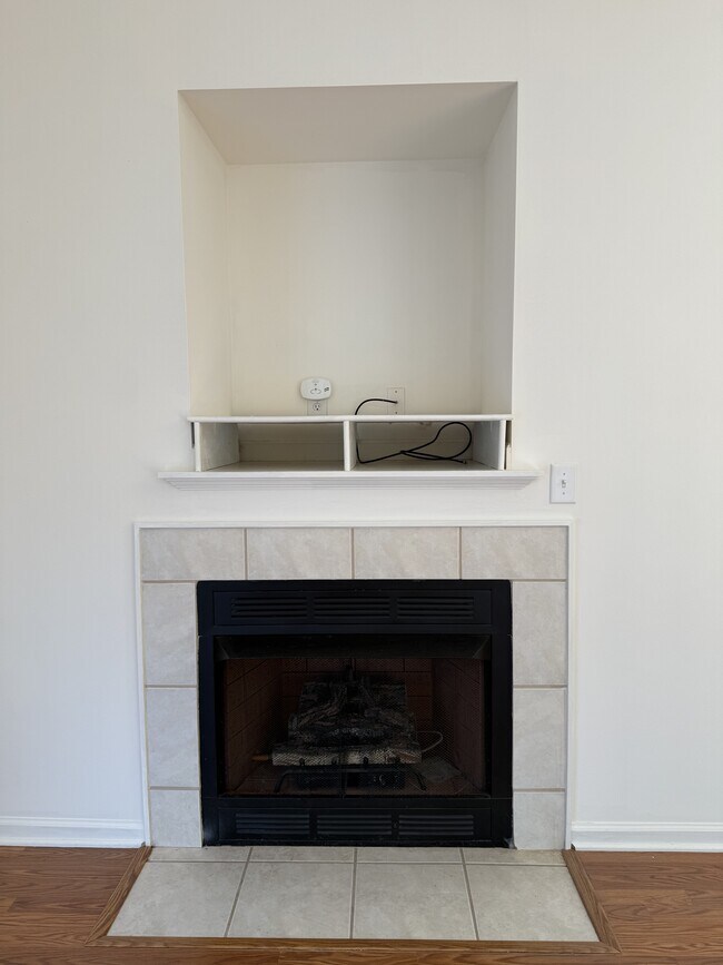 Building Photo - 232 Rutledge Ave