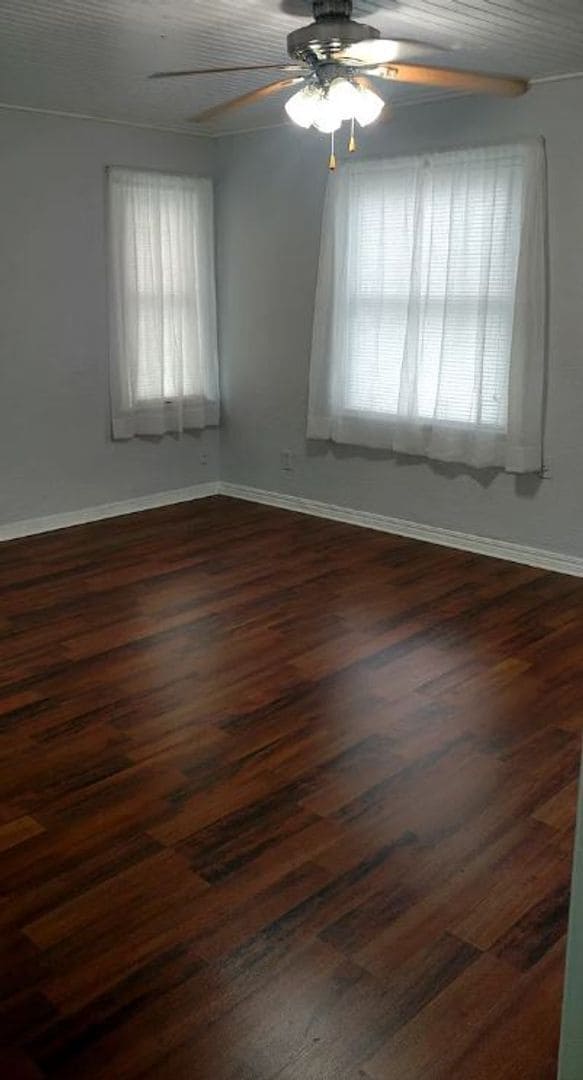 Building Photo - 1705 NW Euclid- AVAILABLE NOW!