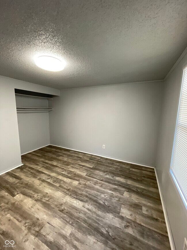 Building Photo - 2000 Indianapolis Rd