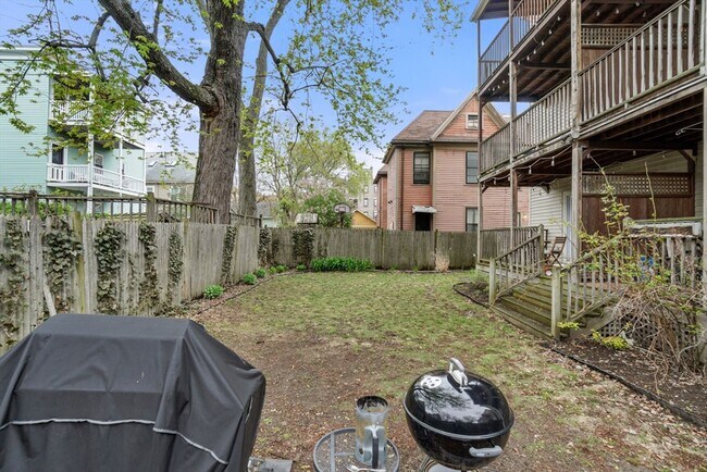 Building Photo - 31 Regent St