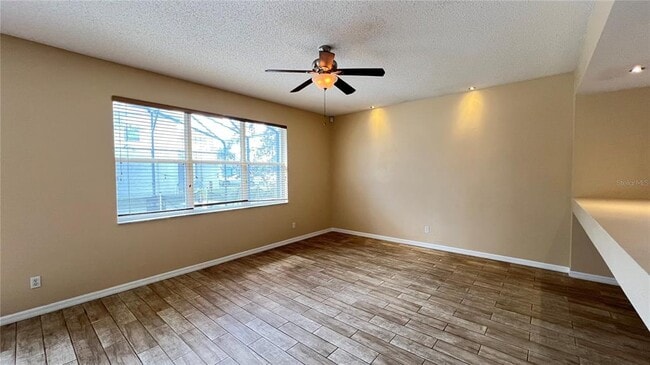 Building Photo - 16904 Sunrise Vista Dr