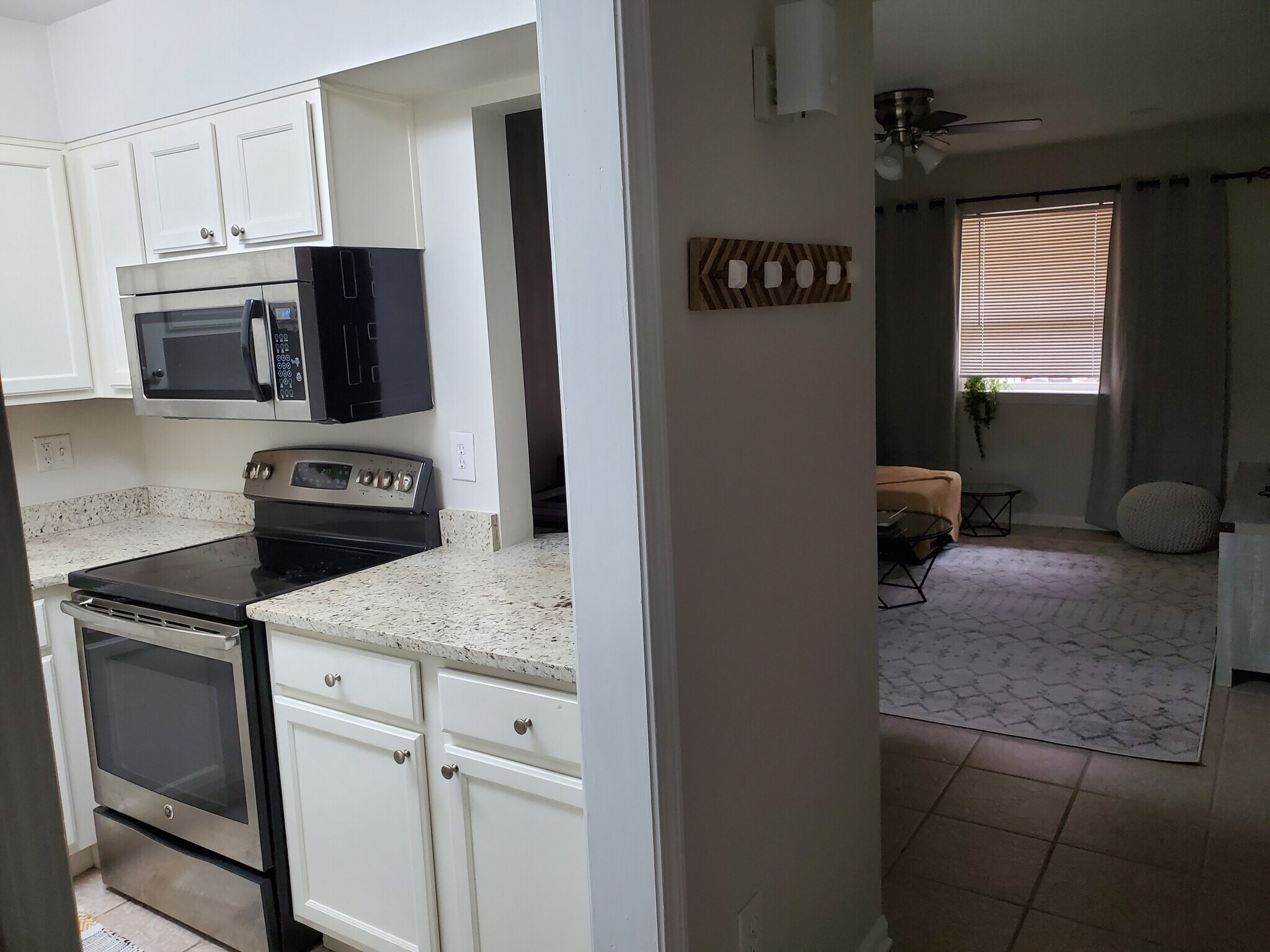 Building Photo - 2500 Houma Blvd