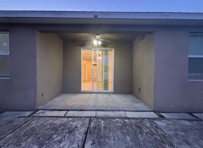 Building Photo - 140 Highland Meadows St