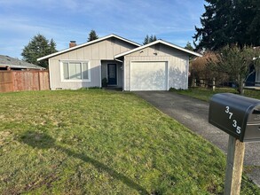 Building Photo - 3735 N Baltimore St