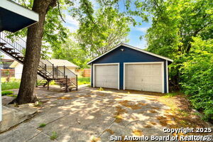 Building Photo - 1334 W Ridgewood Ct