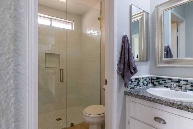 Building Photo - 49780 Jade Way