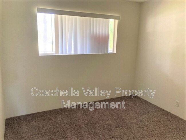 Building Photo - 2860 N Los Felices Rd