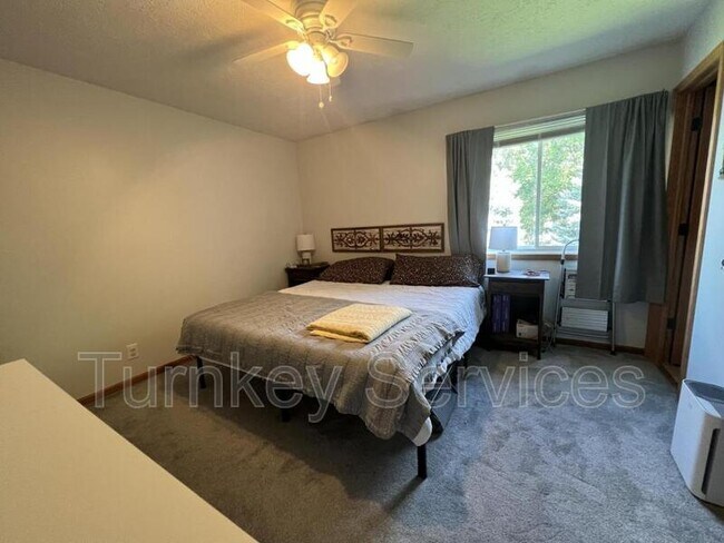 Building Photo - 405 Fort St