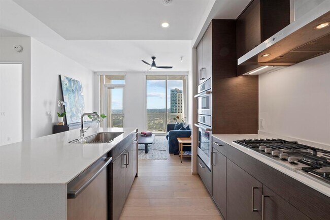 Building Photo - 301 West Ave