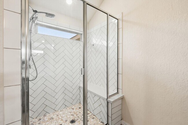 Building Photo - Charming 3-Bedroom Home in Desirable New Braunfels Neighborhood