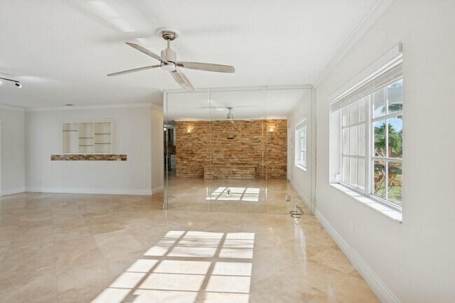 Building Photo - 4971 Ataman St