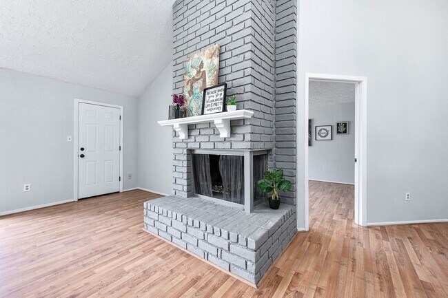 Building Photo - 13402 Tara Oak Dr