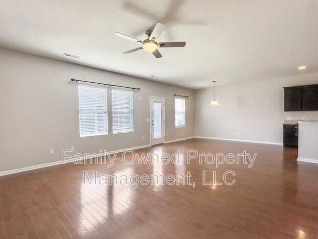 Building Photo - 1834 Chickasaw Drive