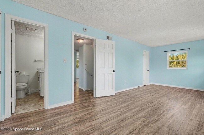 Building Photo - 1280 Jimmy Buffett Mem Hwy