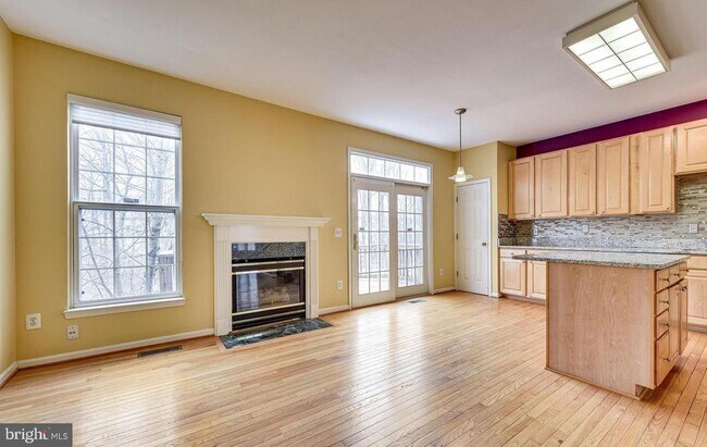 Building Photo - 11485 Carriage Gate Ct