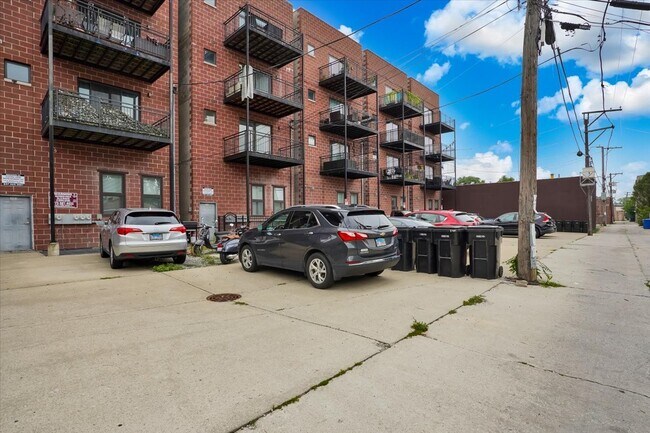 Building Photo - 3505 N Elston Ave