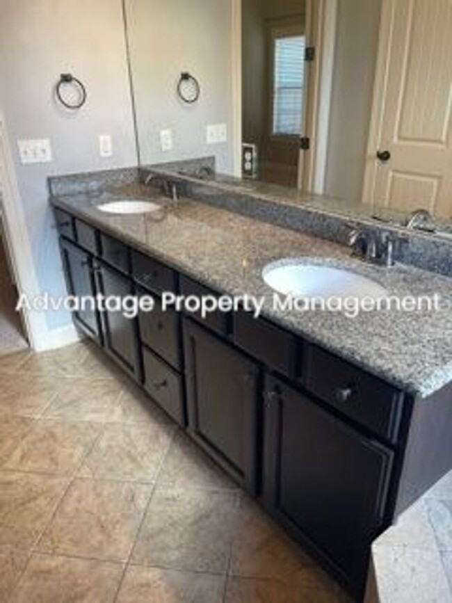 Building Photo - 1474 Sawmill Creek Ln