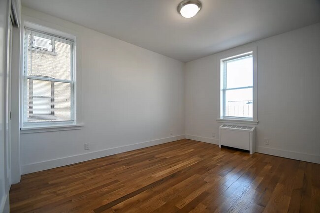 Building Photo - 2175 Cedar Ave