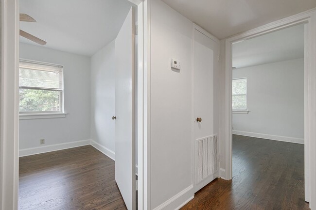 Building Photo - Quaint Westchester Condo