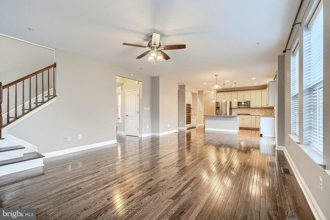 Building Photo - 601 Long Wall Dr