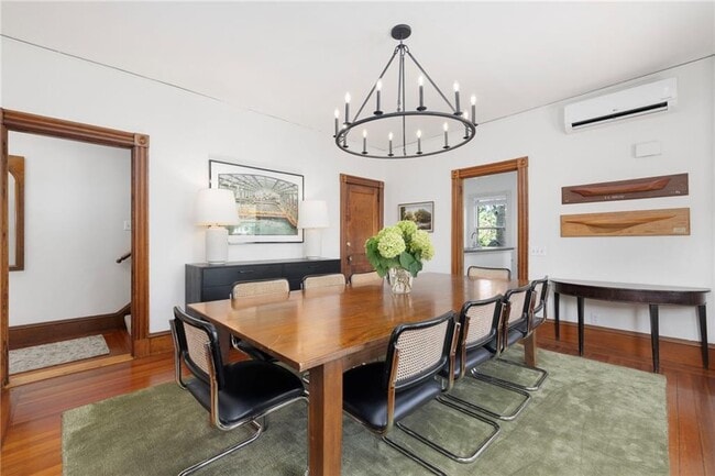 Building Photo - 14 Greenough Pl