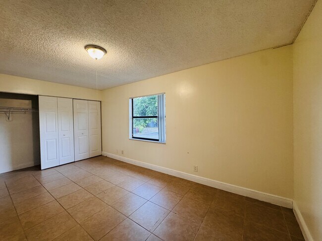 Building Photo - 7 Crossings Cir