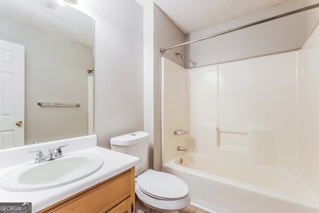 Building Photo - 4681 Woodglen Ct