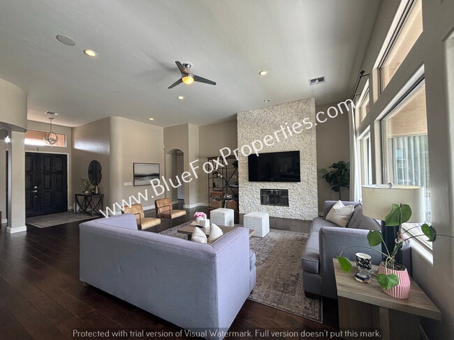 Building Photo - 6340 N Pinnacle Ridge Dr