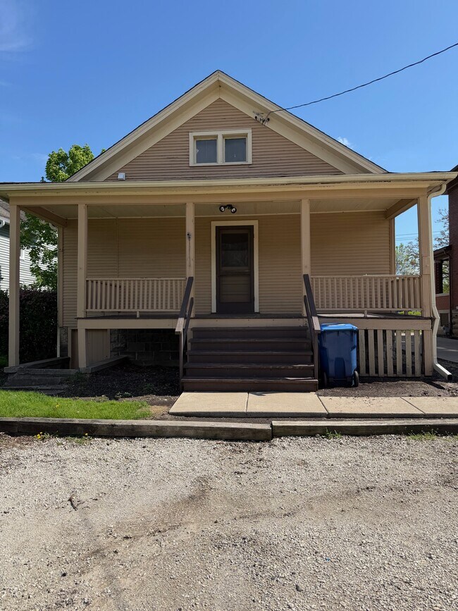 Building Photo - 222 State St