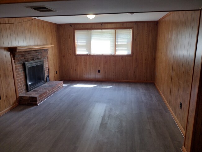 Building Photo - Single Family Home in Prince George's County