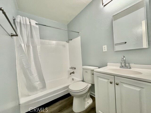 Building Photo - 815 N Rose Ave