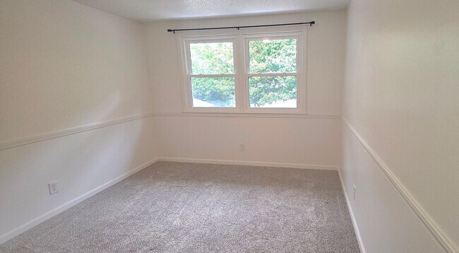 Building Photo - 3312 S Graystone Pl