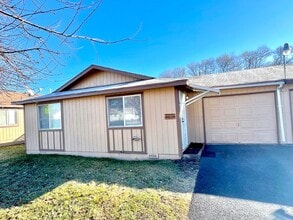 Building Photo - 3047 Kane St