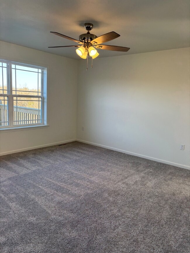 Building Photo - 124 E Sunset Cove Ln
