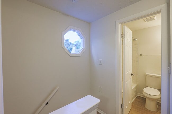 Building Photo - 8096 Castle Rock Ct