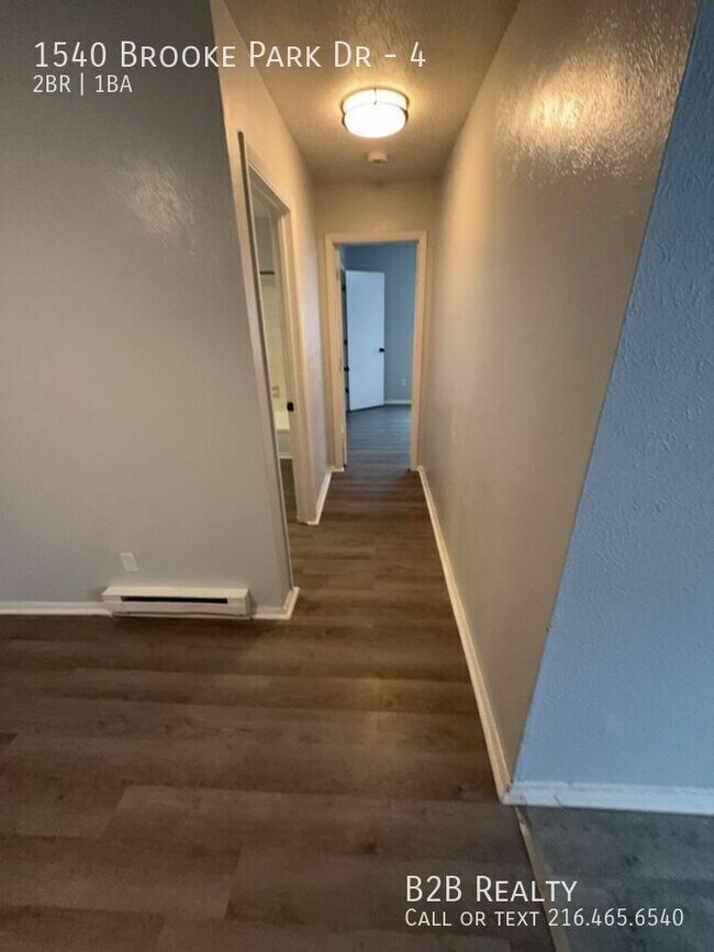 Building Photo - 1540 Brooke Park Dr