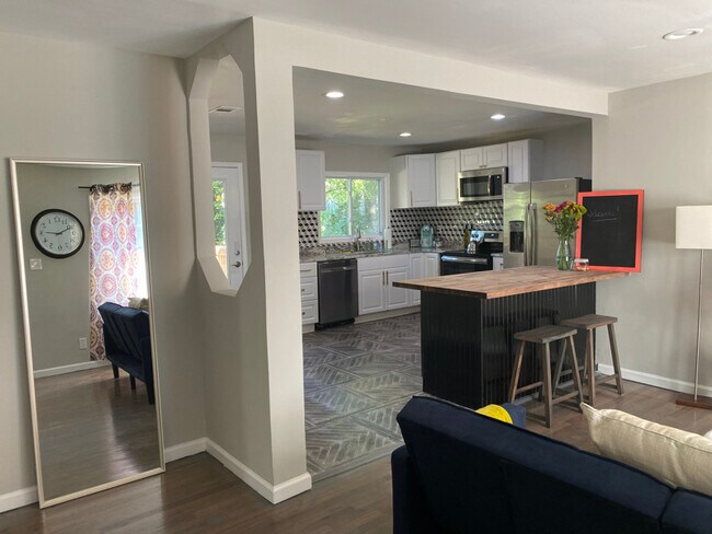 Building Photo - 364 Argus Cir NW