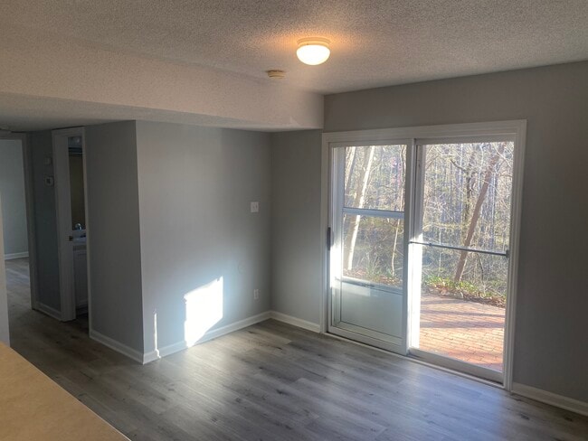 Building Photo - 103 Braswell Ct