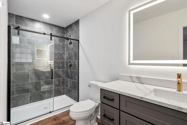 Building Photo - 300 Woodlake Rd