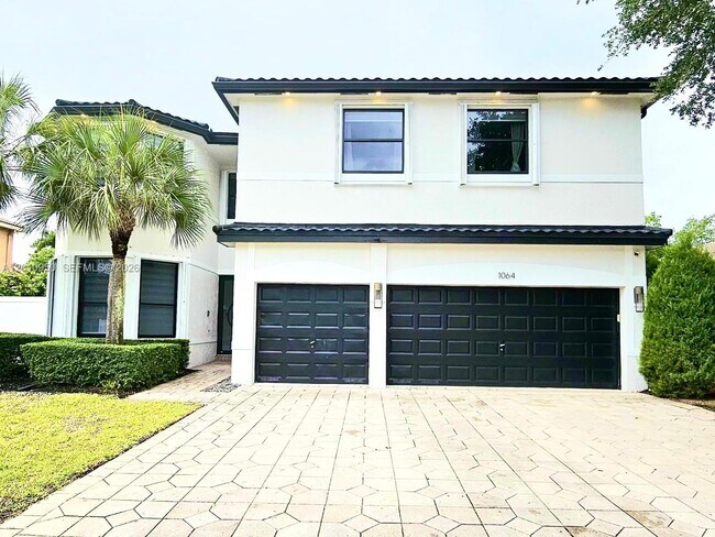 Building Photo - 1064 SW 159th Ln