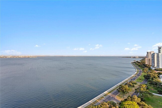 Building Photo - 3301 Bayshore Blvd
