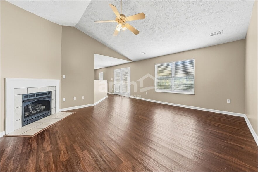 Building Photo - 6100 Glenmay Dr