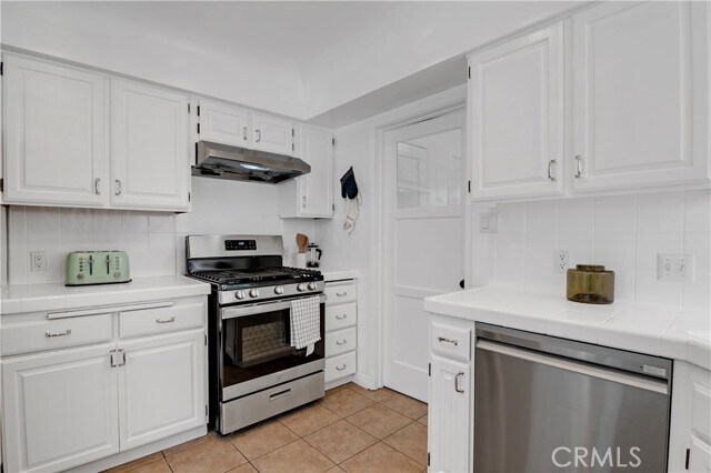 Building Photo - 3780 Beethoven St