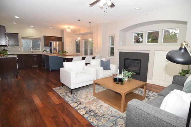 Building Photo - 21524 SW Parkin Ln