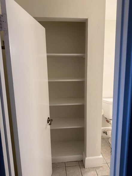 Building Photo - 69 Chiswick Rd