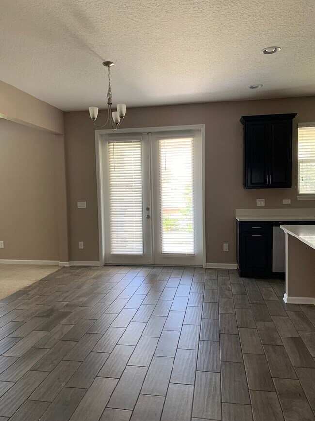 Building Photo - Single Family Home Westyn Bay