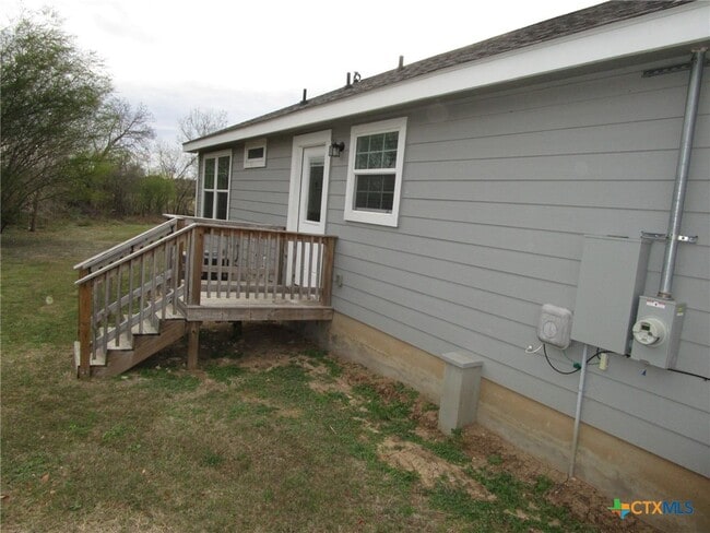 Building Photo - 2279 Eastman Ave