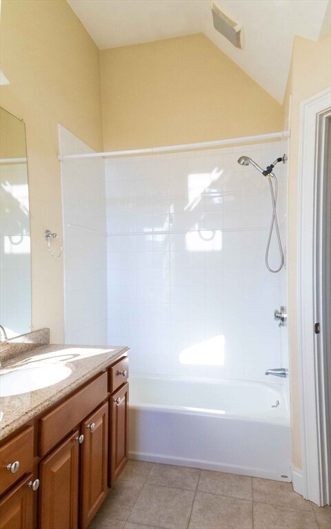 Building Photo - 171 N Main St