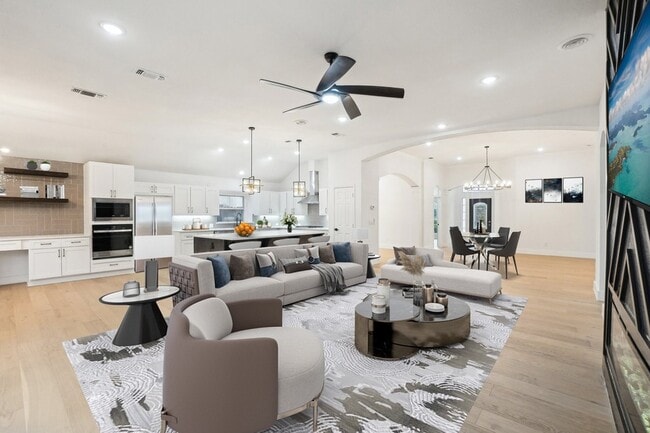 Building Photo - 3005 Hartford Ct