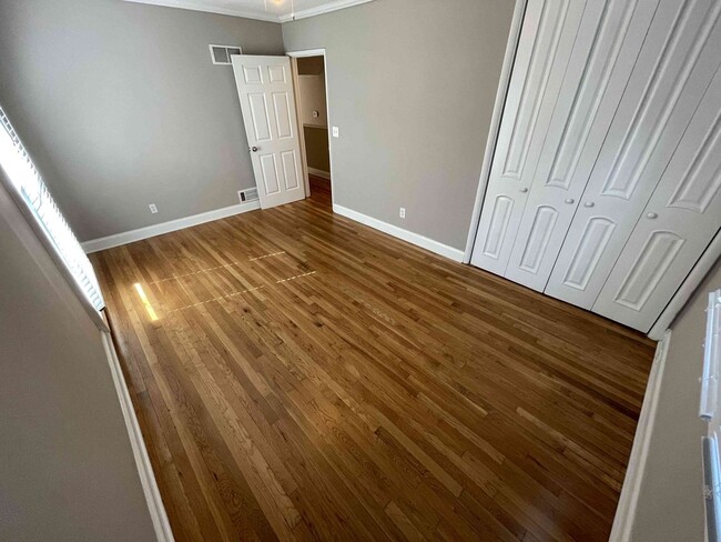 Building Photo - Smyrna - 3BR / 2BA
